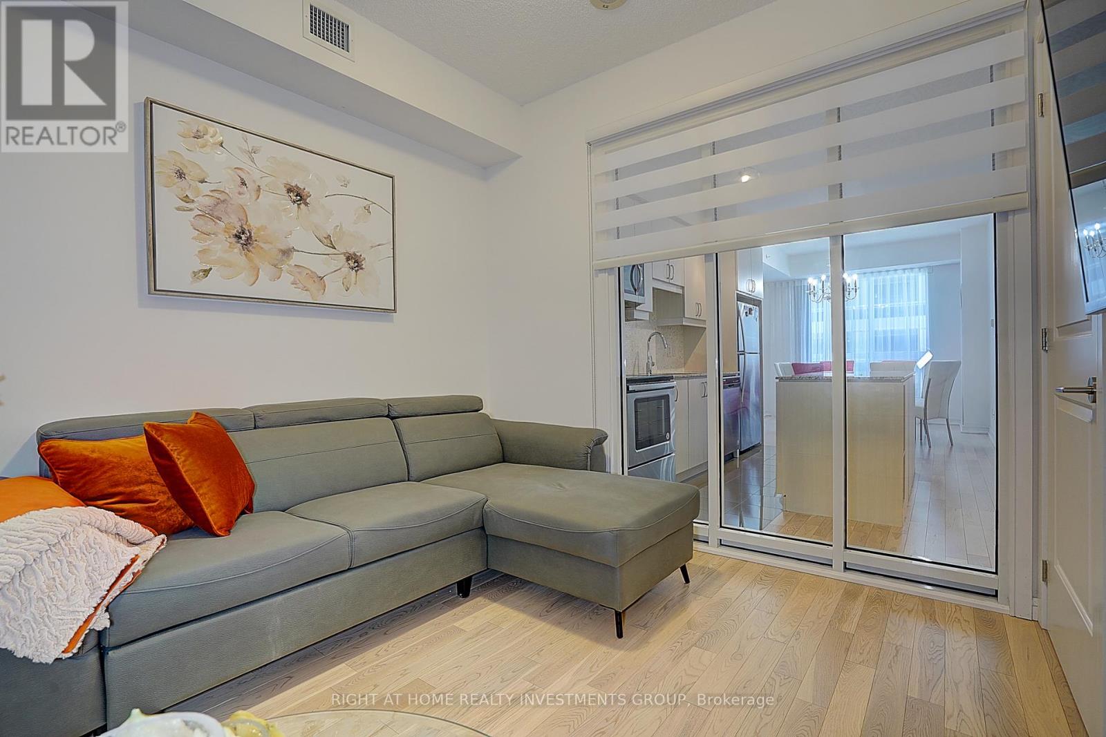 415 Ne - 9205 Yonge Street, Richmond Hill, Ontario  L4C 1V5 - Photo 39 - N12252667
