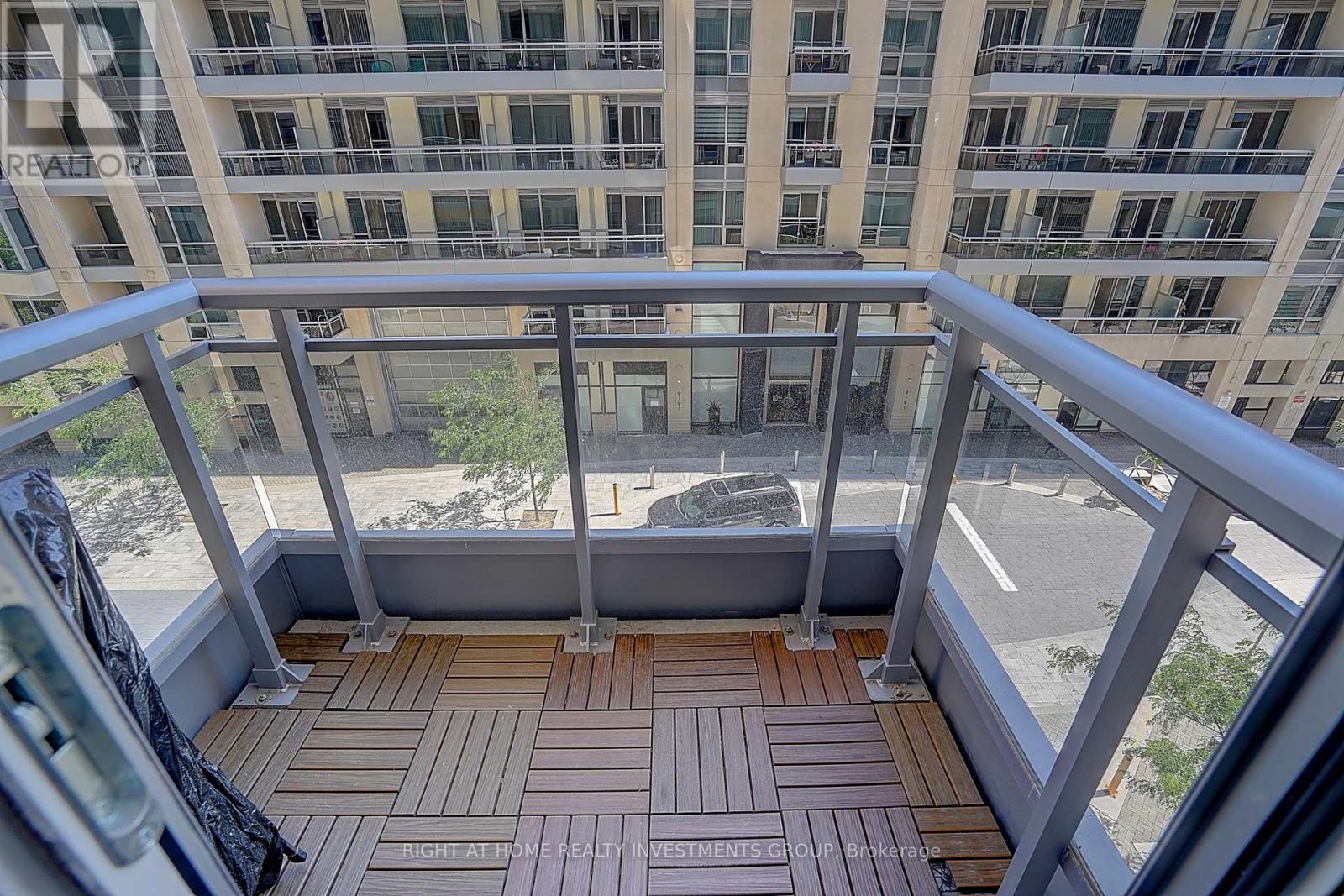 415 Ne - 9205 Yonge Street, Richmond Hill, Ontario  L4C 1V5 - Photo 40 - N12252667