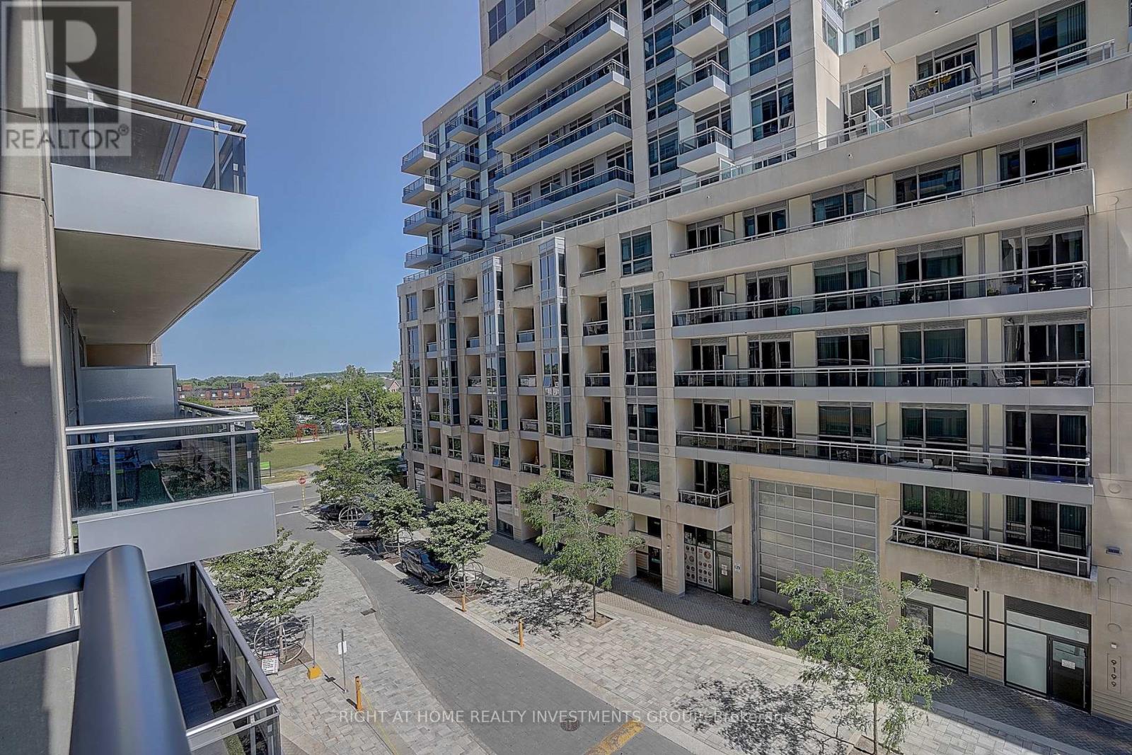 415 Ne - 9205 Yonge Street, Richmond Hill, Ontario  L4C 1V5 - Photo 41 - N12252667