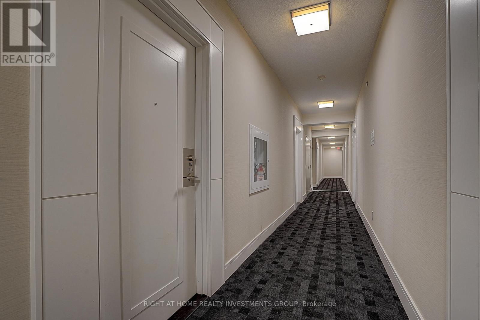 415 Ne - 9205 Yonge Street, Richmond Hill, Ontario  L4C 1V5 - Photo 43 - N12252667