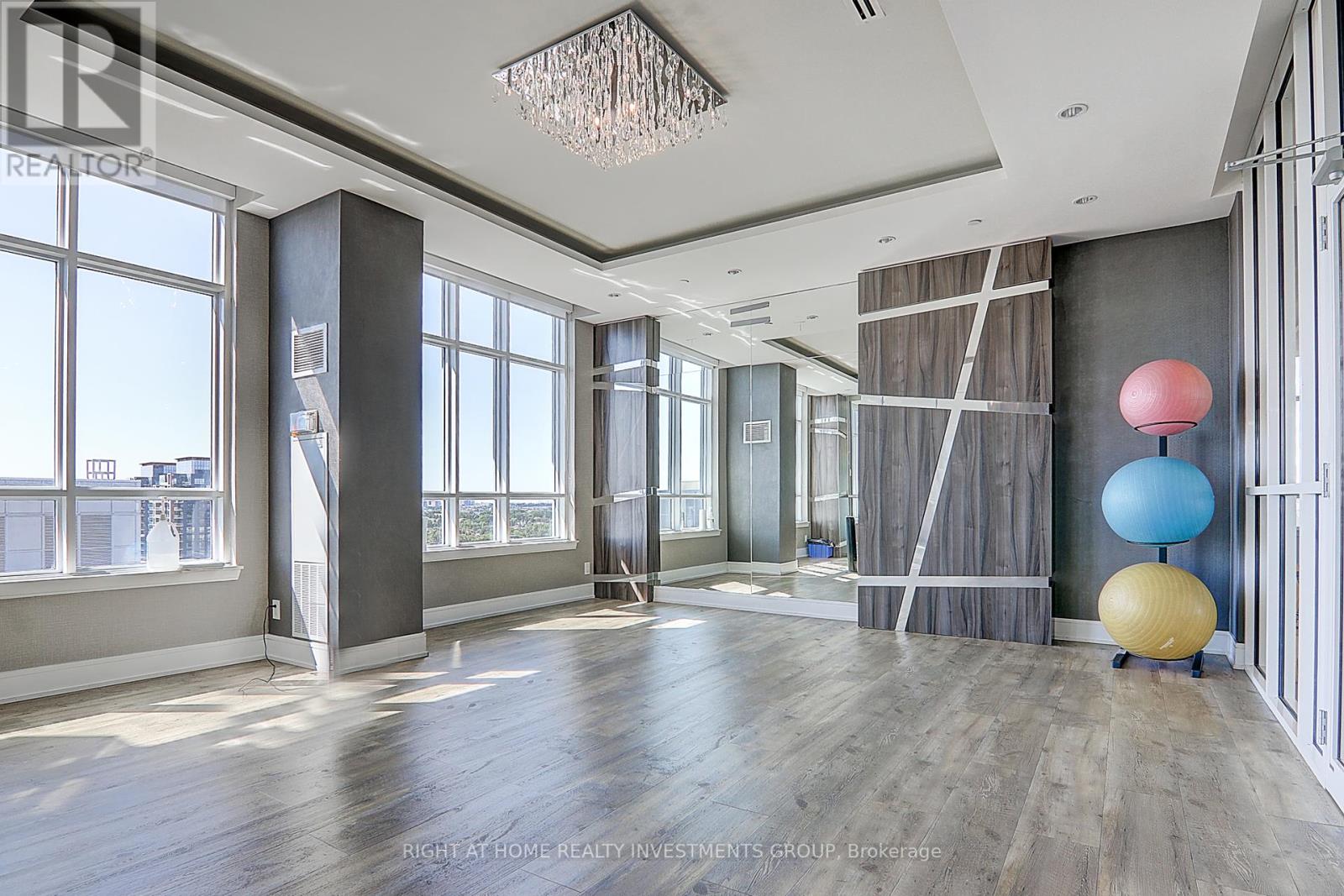 415 Ne - 9205 Yonge Street, Richmond Hill, Ontario  L4C 1V5 - Photo 46 - N12252667
