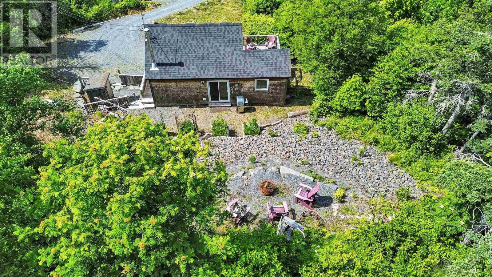 54 Cove Road, Halls Harbour, Nova Scotia  B0P 1J0 - Photo 14 - 202509264