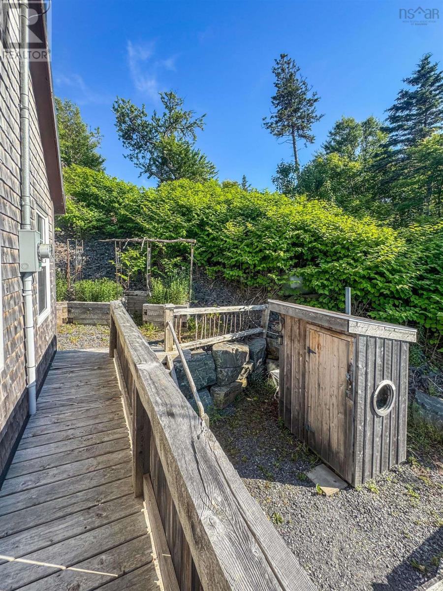 54 Cove Road, Halls Harbour, Nova Scotia  B0P 1J0 - Photo 18 - 202509264