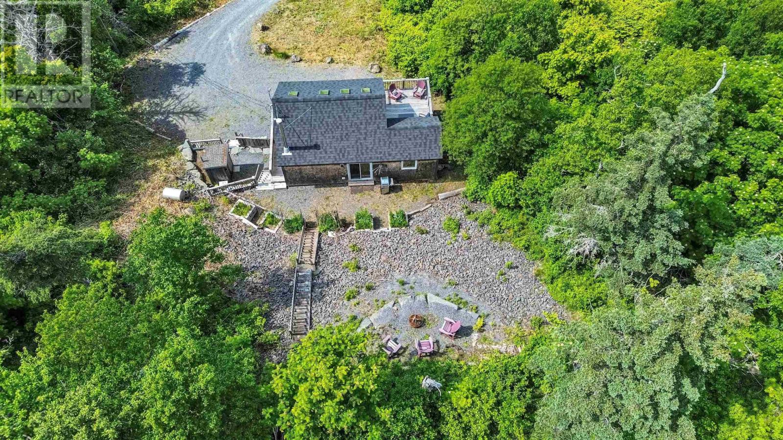 54 Cove Road, Halls Harbour, Nova Scotia  B0P 1J0 - Photo 6 - 202509264