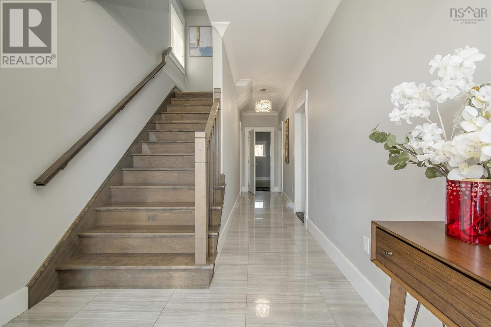 Property at 62 Hadley Crescent image 3