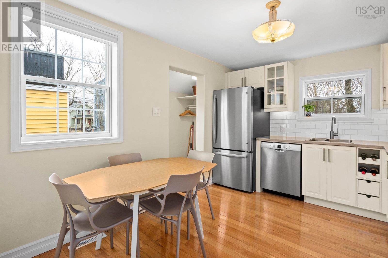 5856 Livingstone Street, Halifax, Nova Scotia  B3K 2C3 - Photo 8 - 202506891