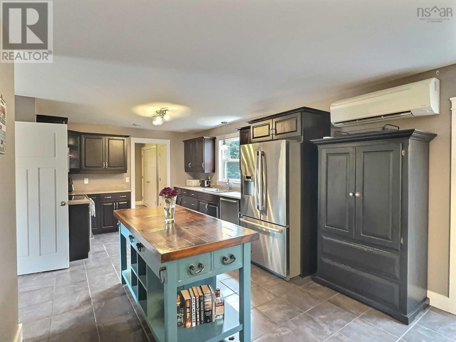 80 Burris Drive, Valley, Nova Scotia  B6L 3B6 - Photo 6 - 202512991