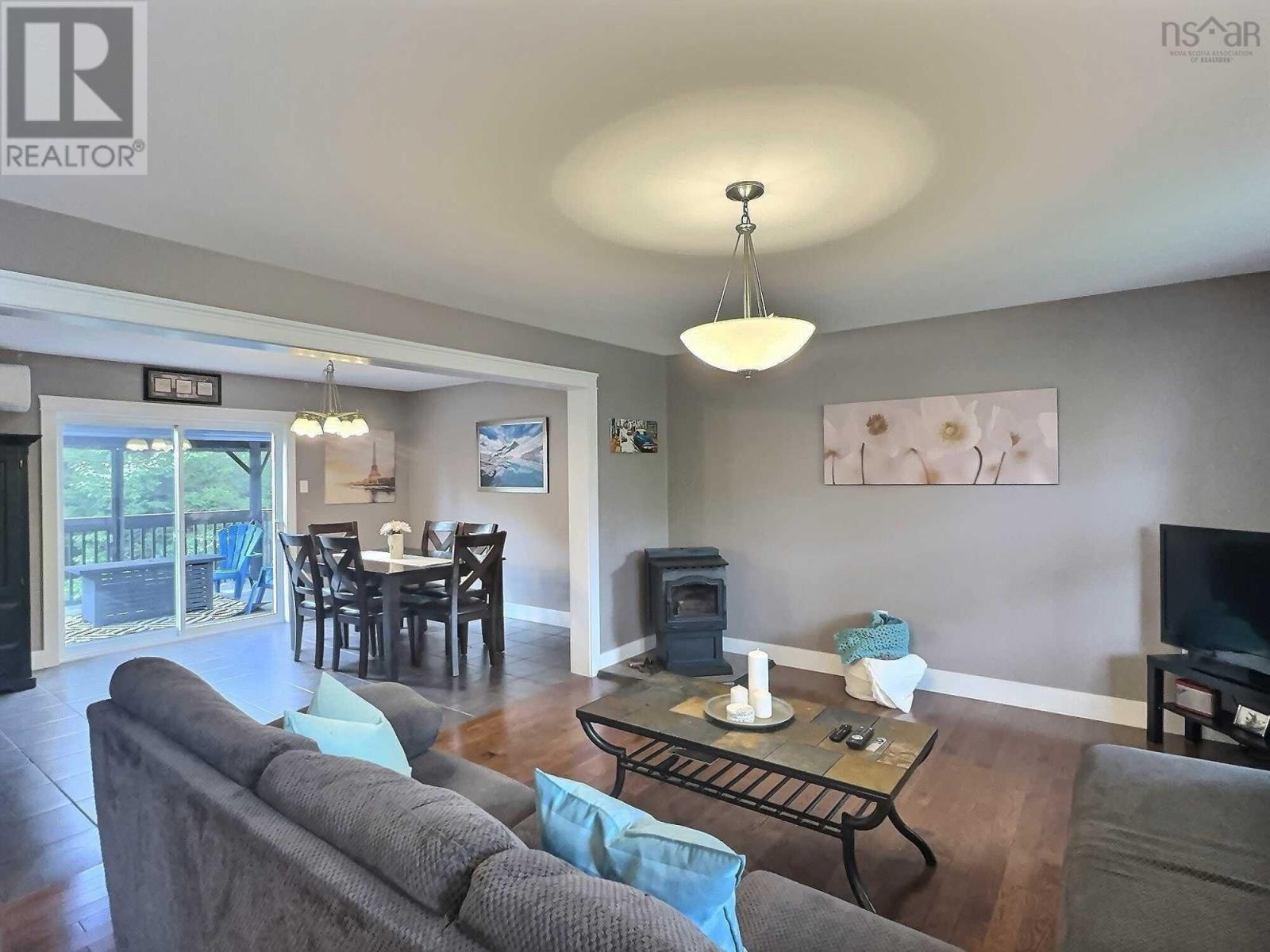 80 Burris Drive, Valley, Nova Scotia  B6L 3B6 - Photo 4 - 202512991