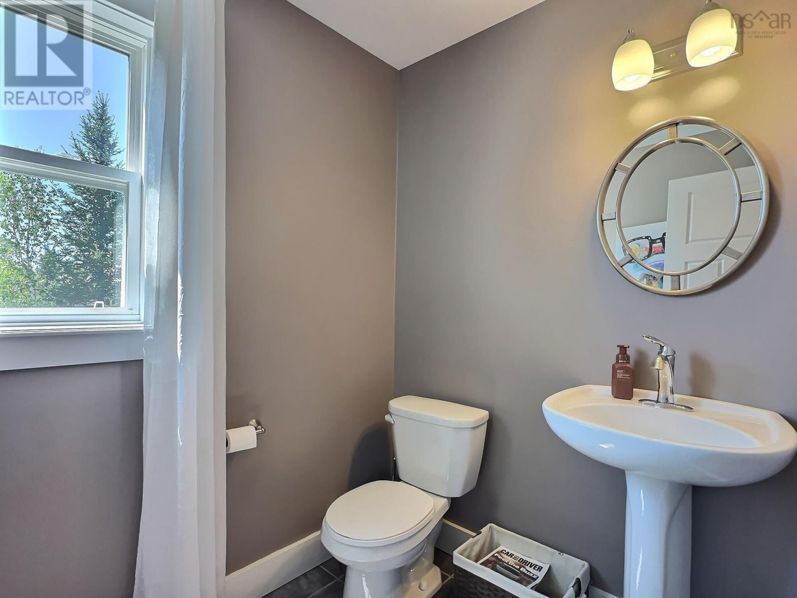 80 Burris Drive, Valley, Nova Scotia  B6L 3B6 - Photo 10 - 202512991