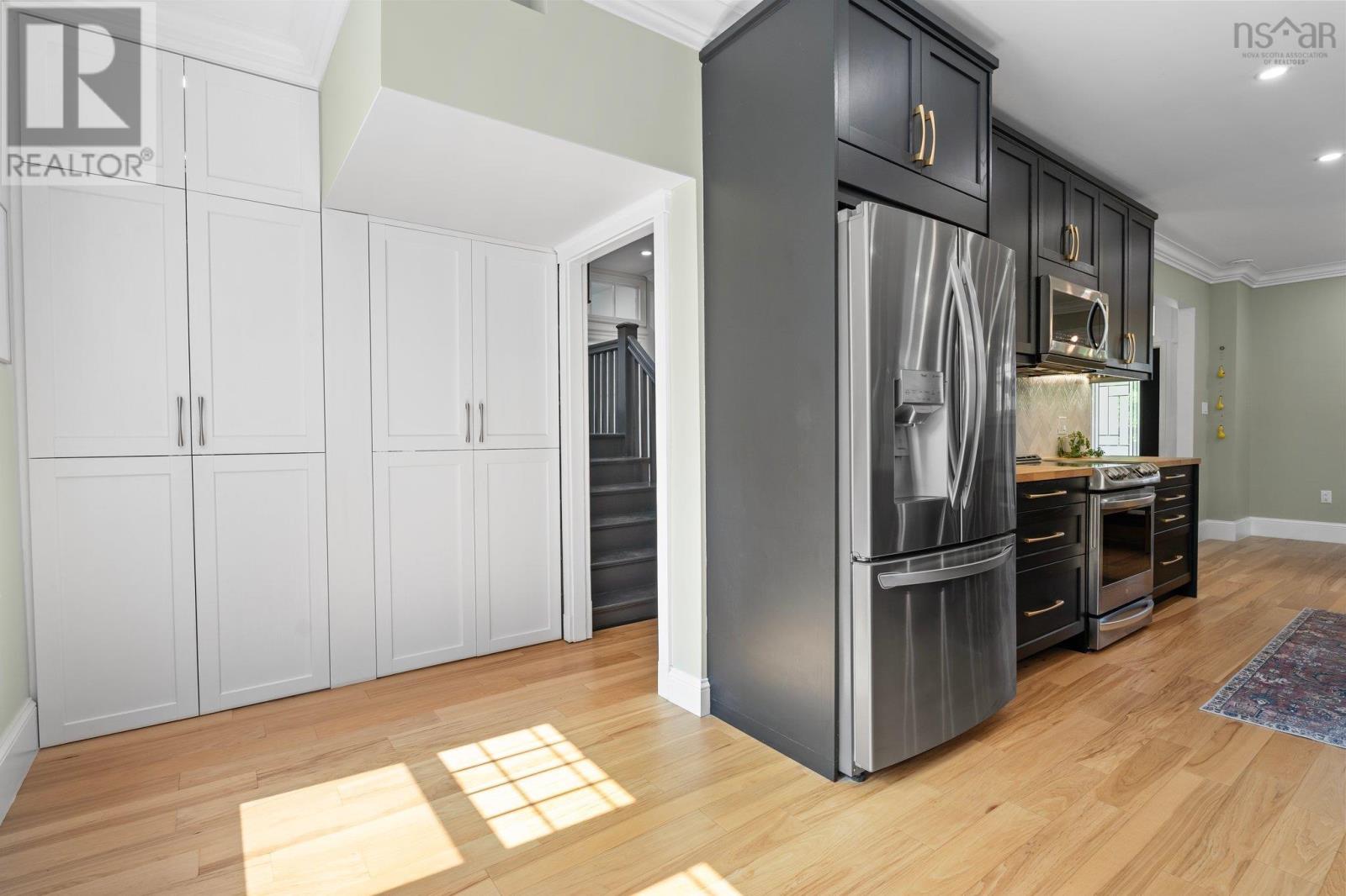 Property at 7 Elm Avenue image 3