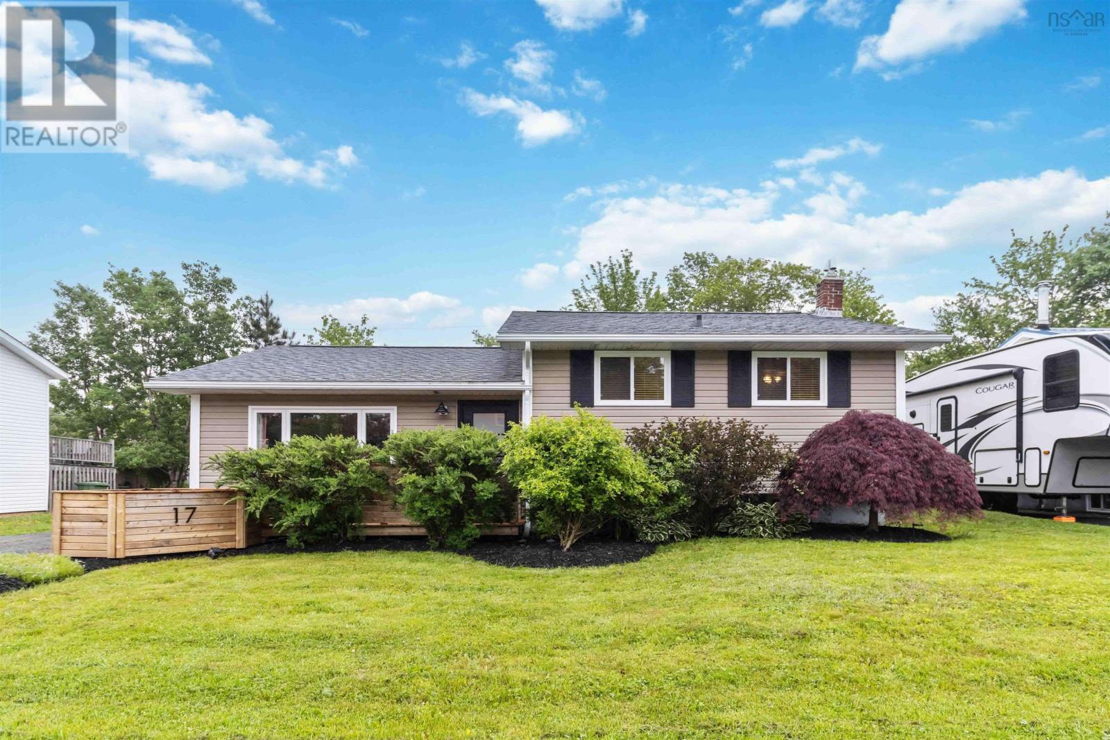 Property at 17 Sampson Drive image 1