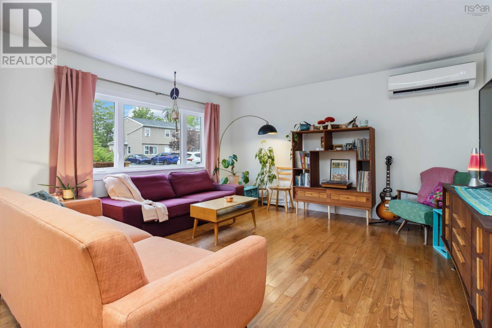 Property at 17 Sampson Drive image 5