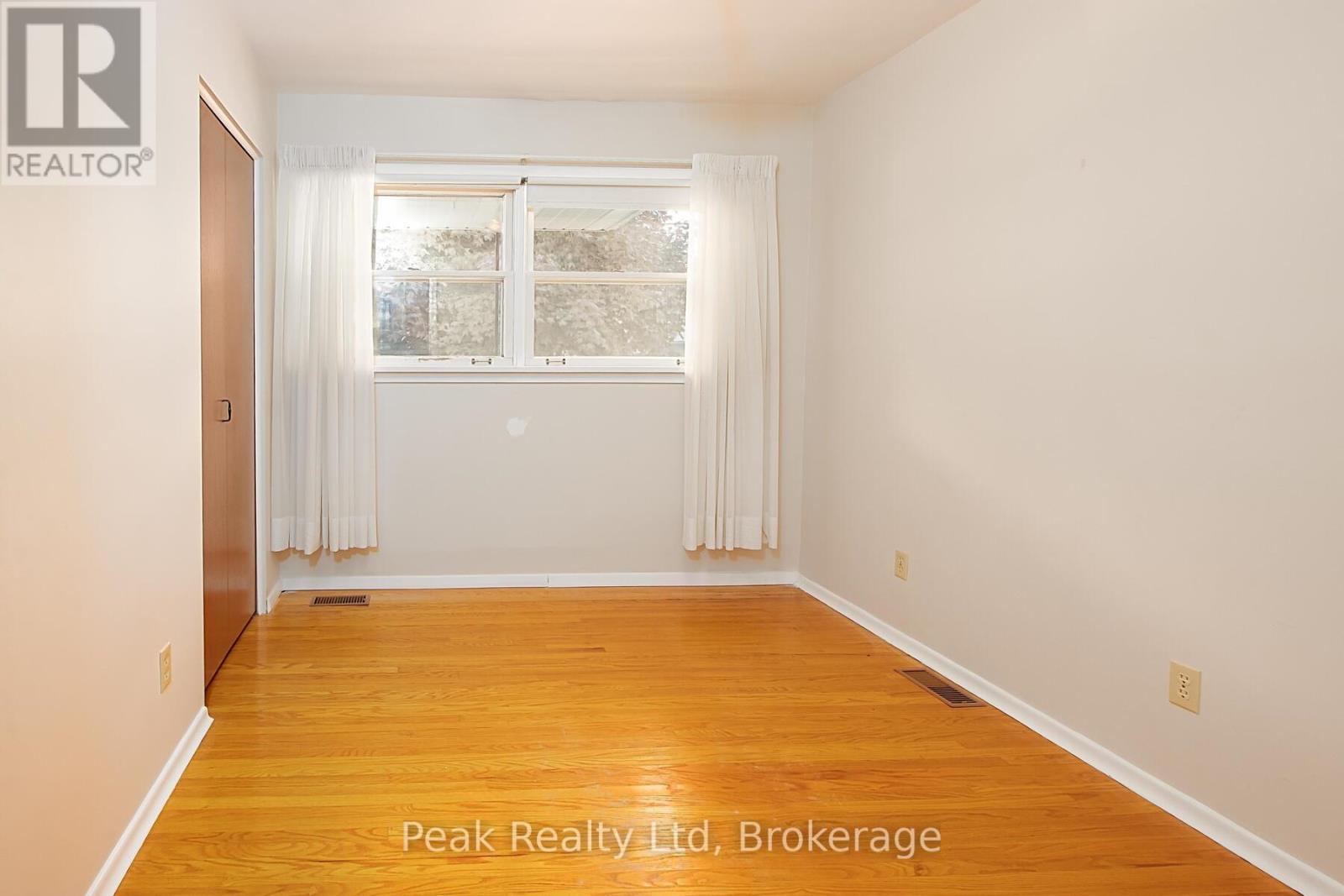 670 Davidson Avenue N, North Perth, Ontario  N4W 3B1 - Photo 15 - X12252725