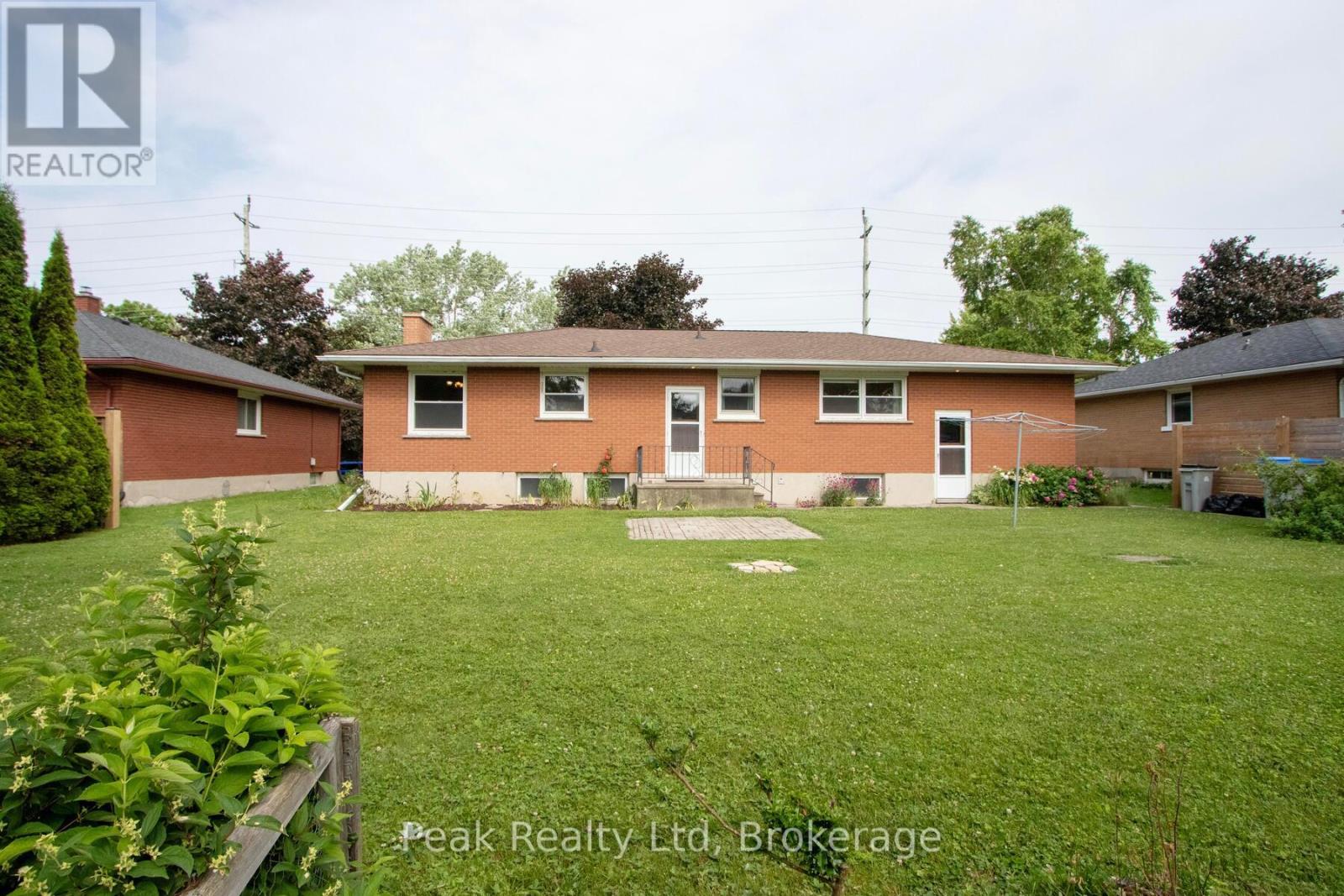 670 Davidson Avenue N, North Perth, Ontario  N4W 3B1 - Photo 23 - X12252725