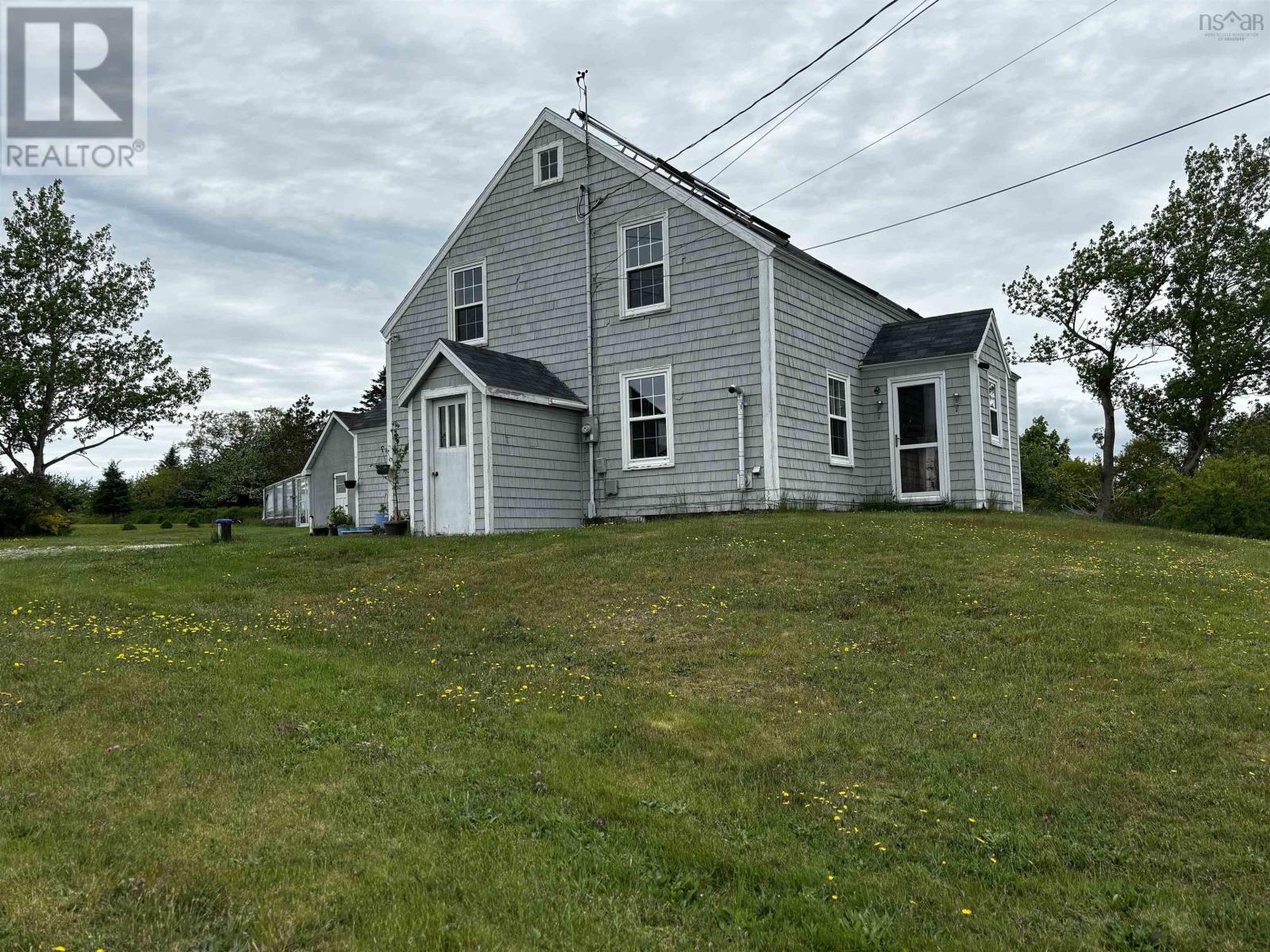 712 Highway 335, West Pubnico, Nova Scotia  B0W 3S0 - Photo 2 - 202516101