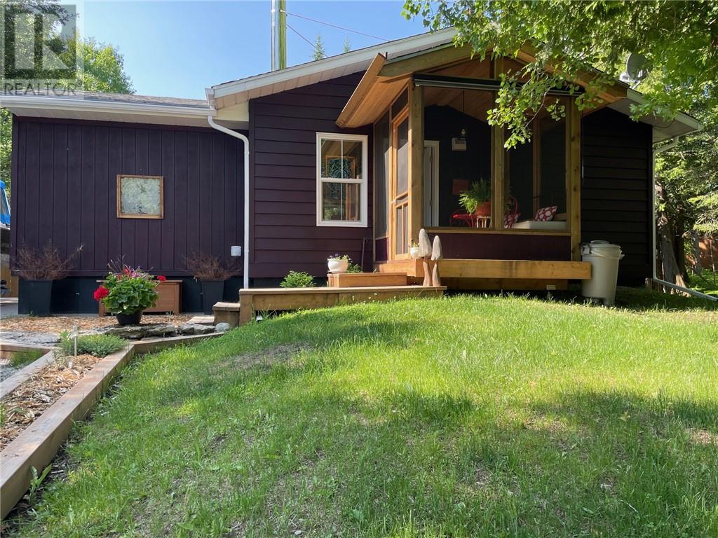 92 Lilly Crescent, Kagawong, Ontario  P0P 1J0 - Photo 3 - 2120806