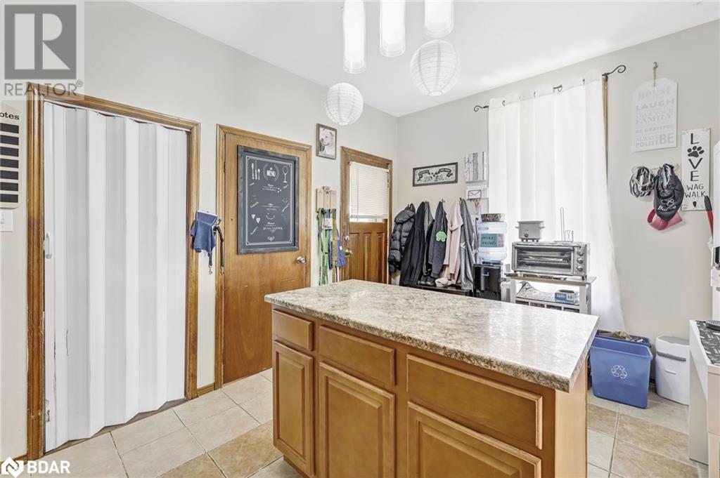 Photo 13 of 33 for 281 Egerton Street