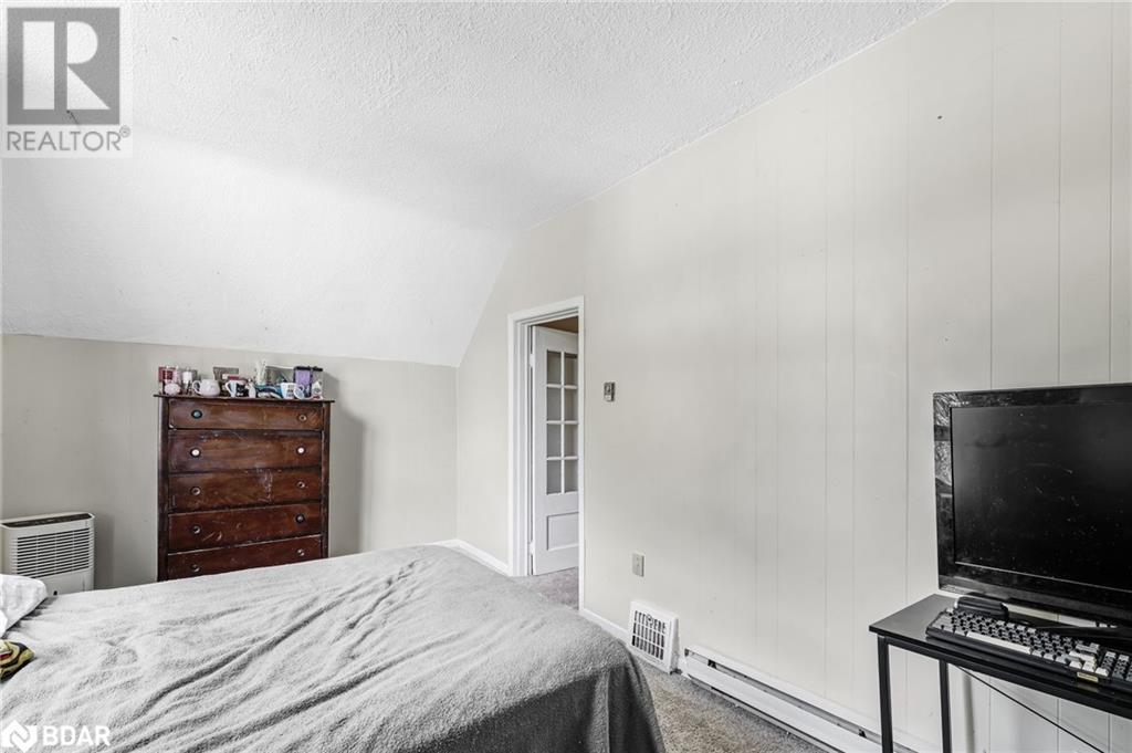 Photo 21 of 33 for 281 Egerton Street