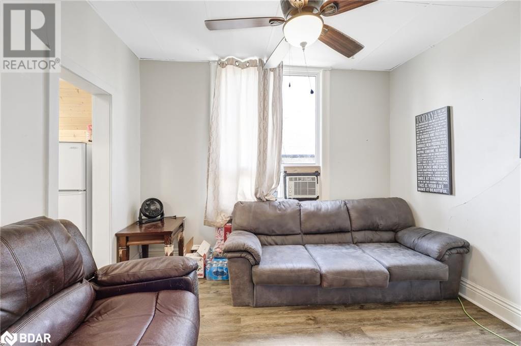 Photo 25 of 33 for 281 Egerton Street