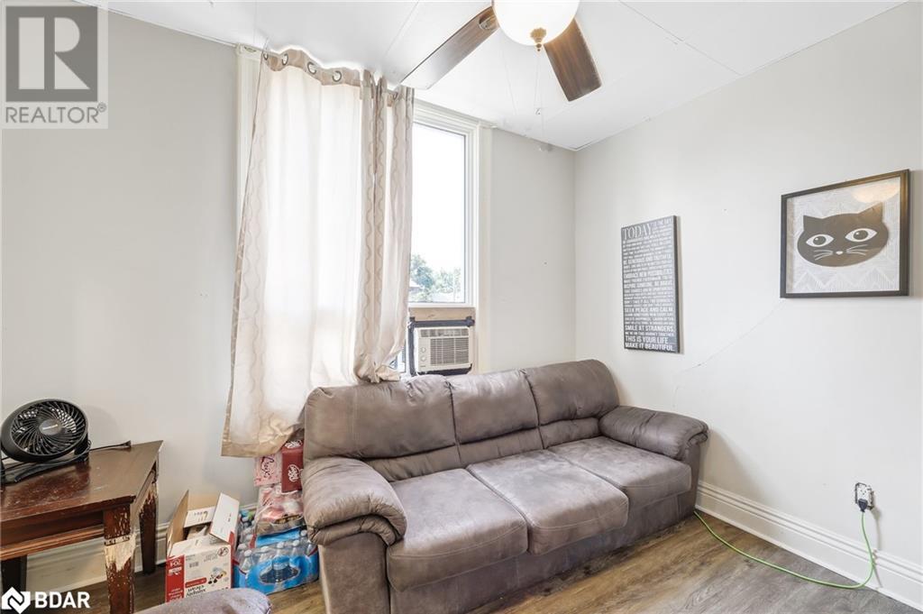 Photo 26 of 33 for 281 Egerton Street