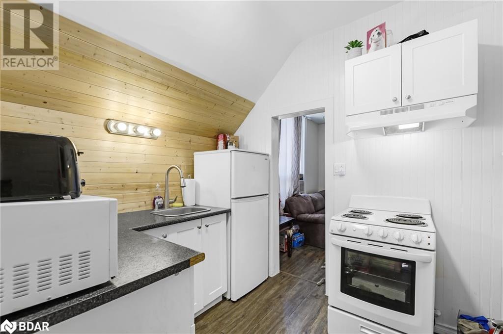 Photo 28 of 33 for 281 Egerton Street