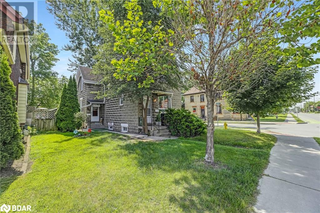 Photo 4 of 33 for 281 Egerton Street