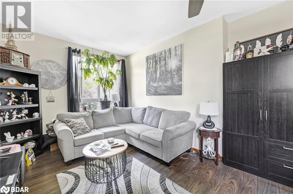 Photo 6 of 33 for 281 Egerton Street