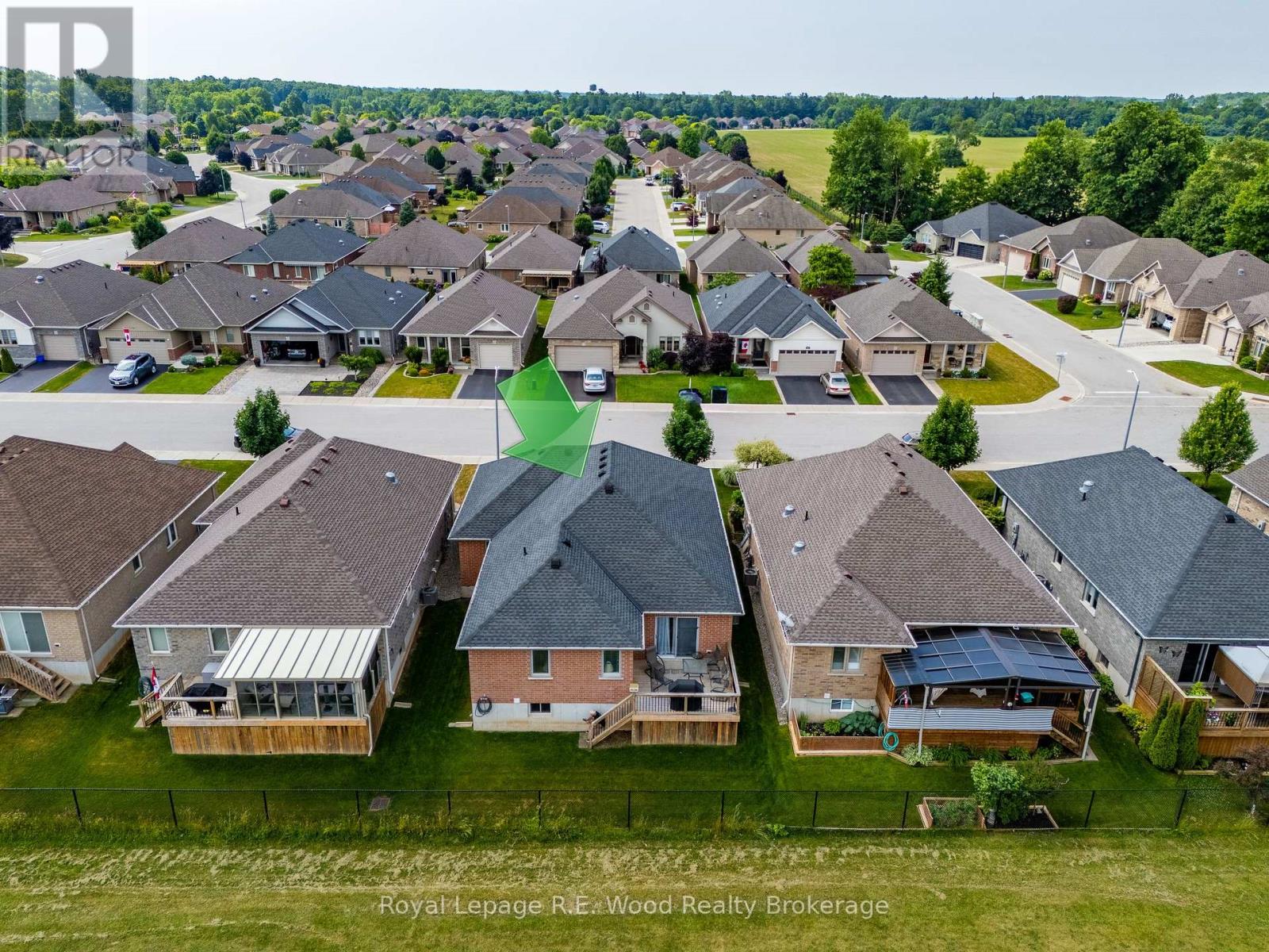 32 Esseltine Drive, Tillsonburg, Ontario  N4G 0C3 - Photo 33 - X12252773