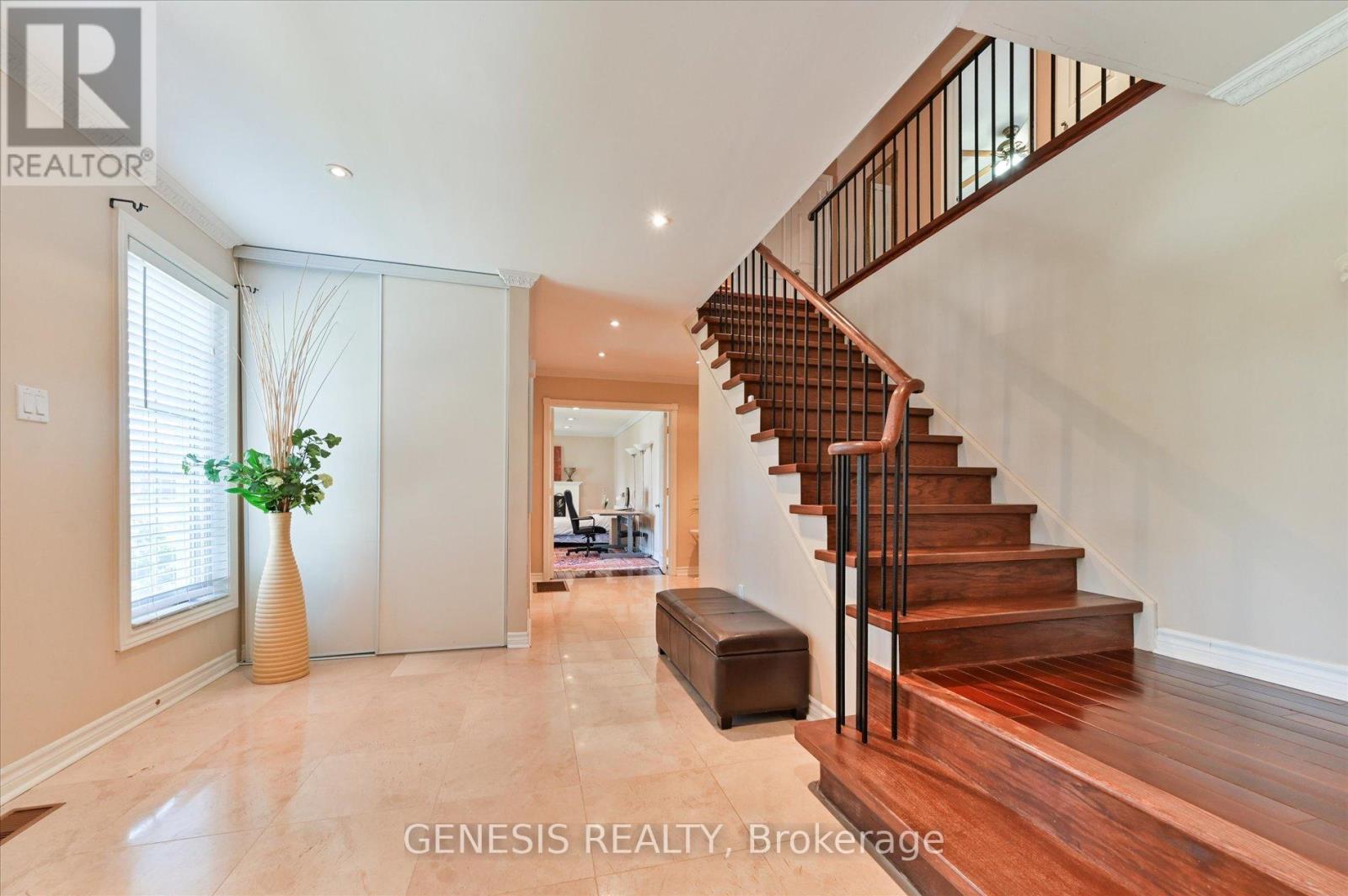 242 Banbury Road, Toronto, Ontario  M3B 3C8 - Photo 14 - C12252700