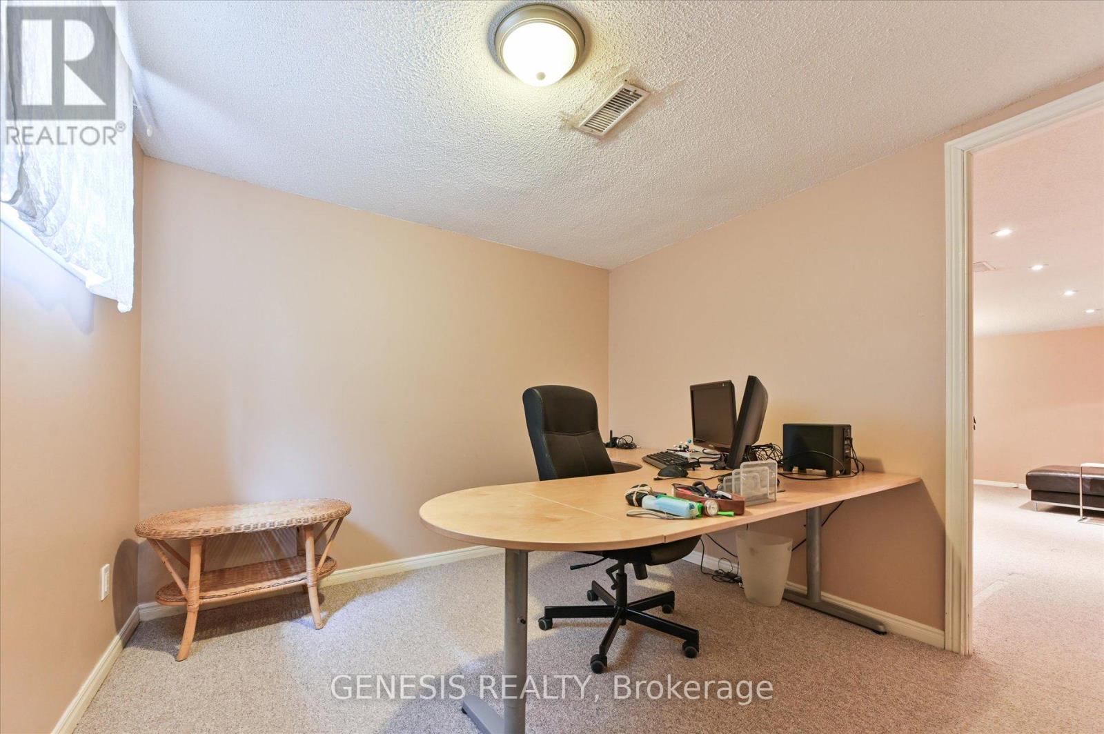 242 Banbury Road, Toronto, Ontario  M3B 3C8 - Photo 27 - C12252700