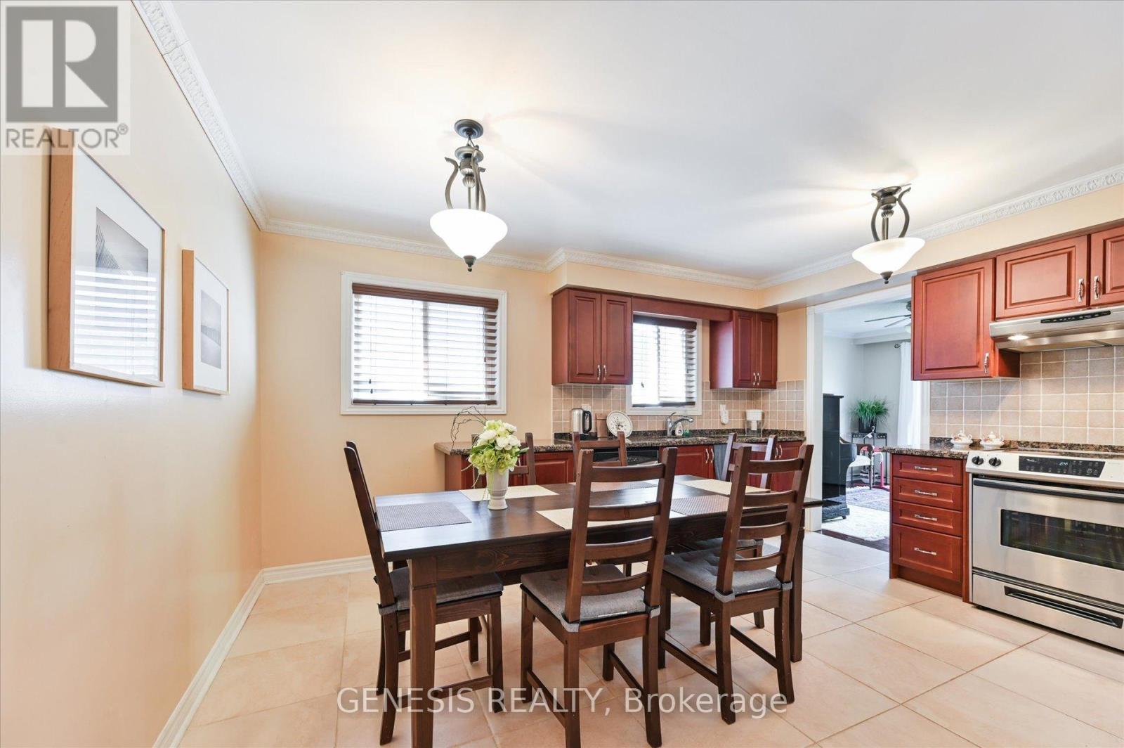 242 Banbury Road, Toronto, Ontario  M3B 3C8 - Photo 8 - C12252700