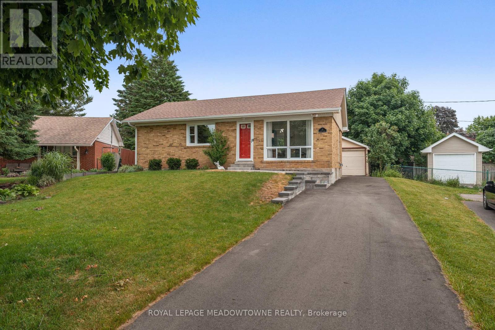 Property at 77 ROSEFORD TERRACE image 2