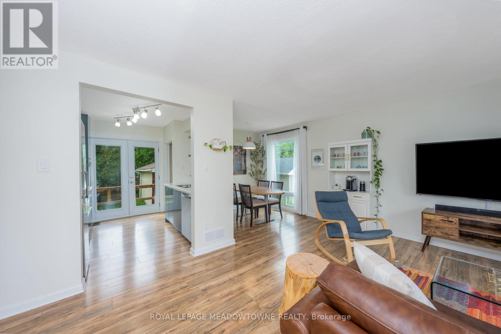 Property at 77 ROSEFORD TERRACE image 5