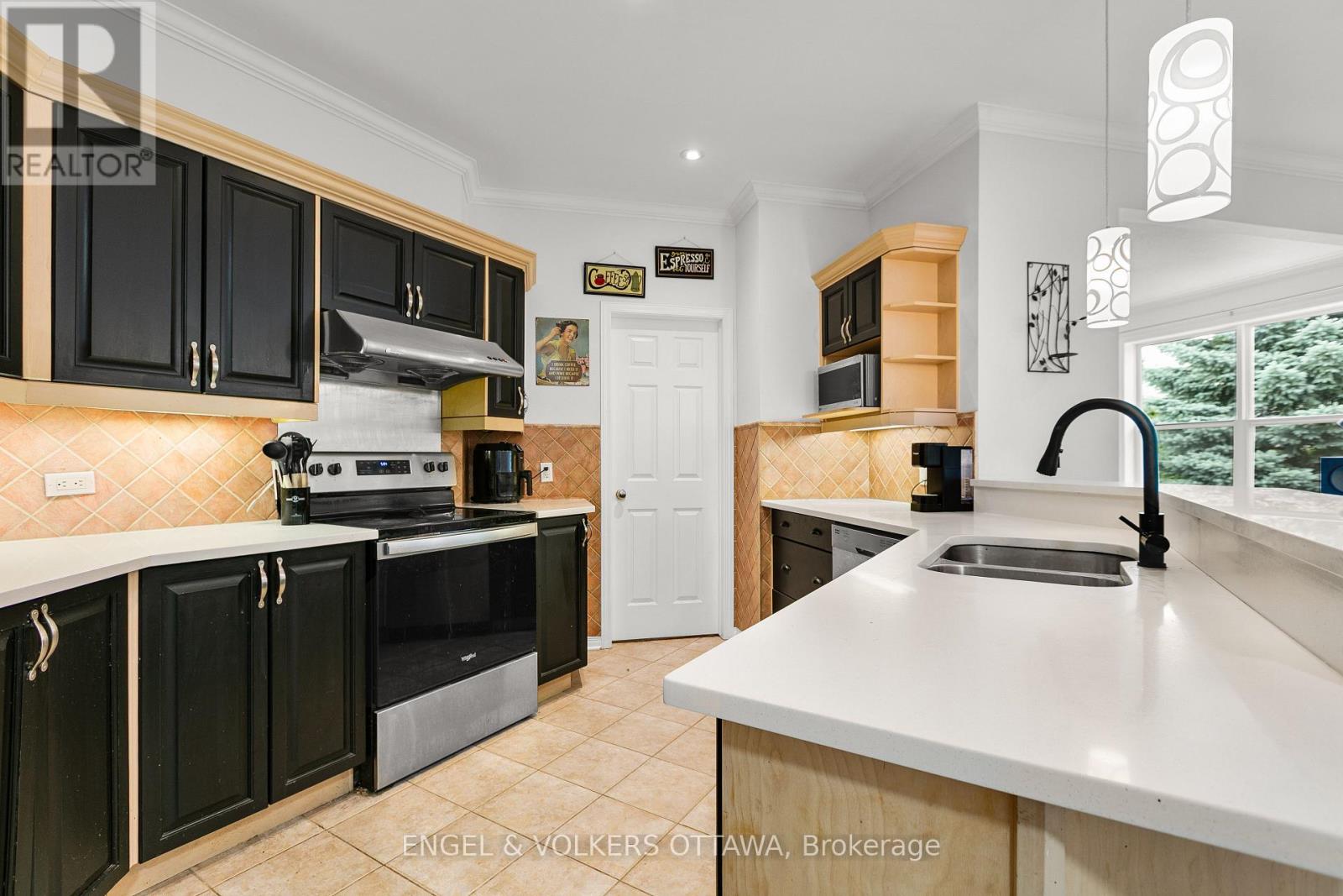 Property at 271 BERRIGAN DRIVE image 5