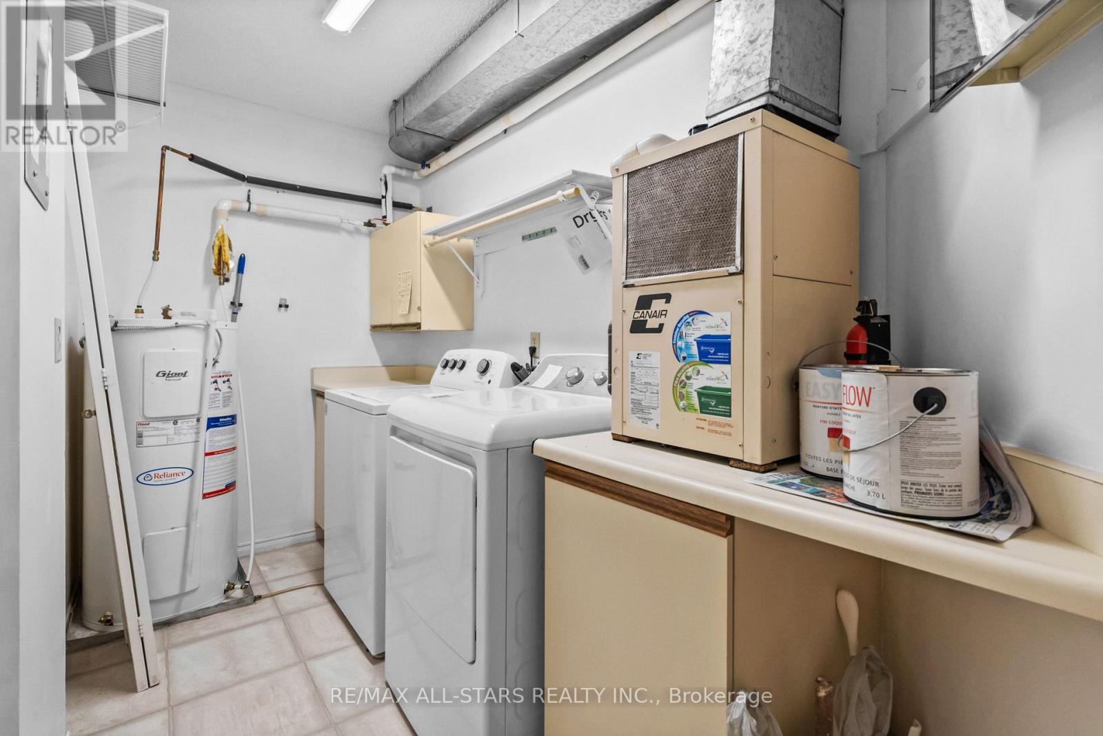 208 - 2 Heritage Way, Kawartha Lakes, Ontario  K9V 5P5 - Photo 10 - X12252780