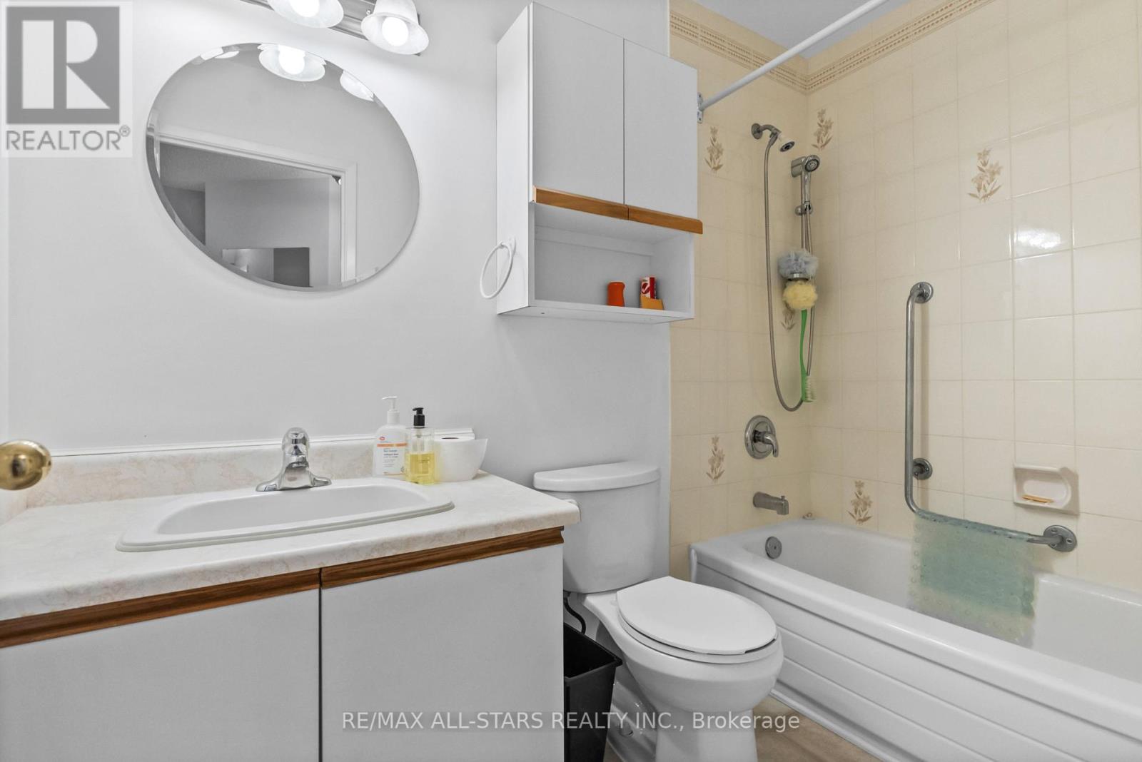 208 - 2 Heritage Way, Kawartha Lakes, Ontario  K9V 5P5 - Photo 16 - X12252780