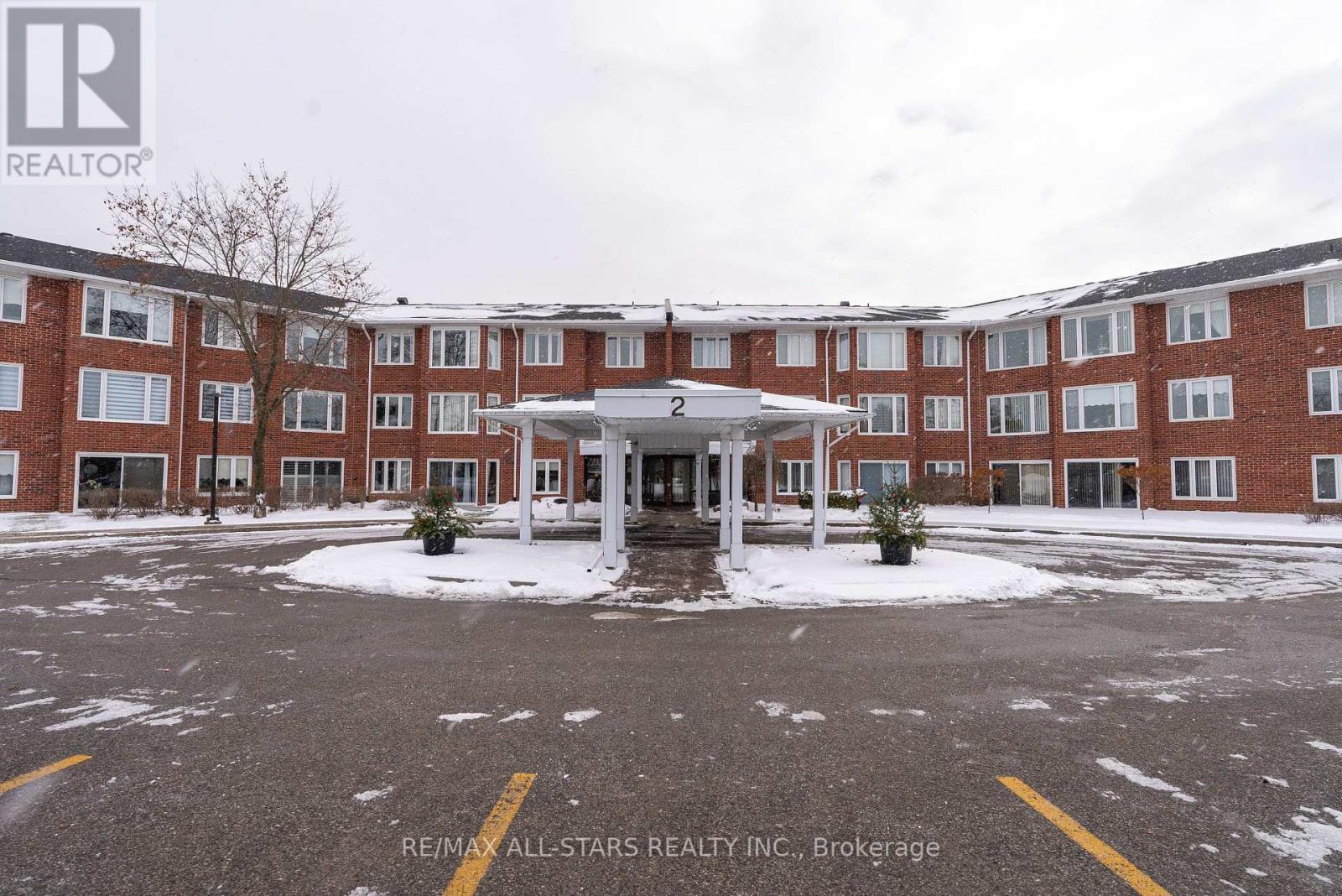 208 - 2 Heritage Way, Kawartha Lakes, Ontario  K9V 5P5 - Photo 2 - X12252780