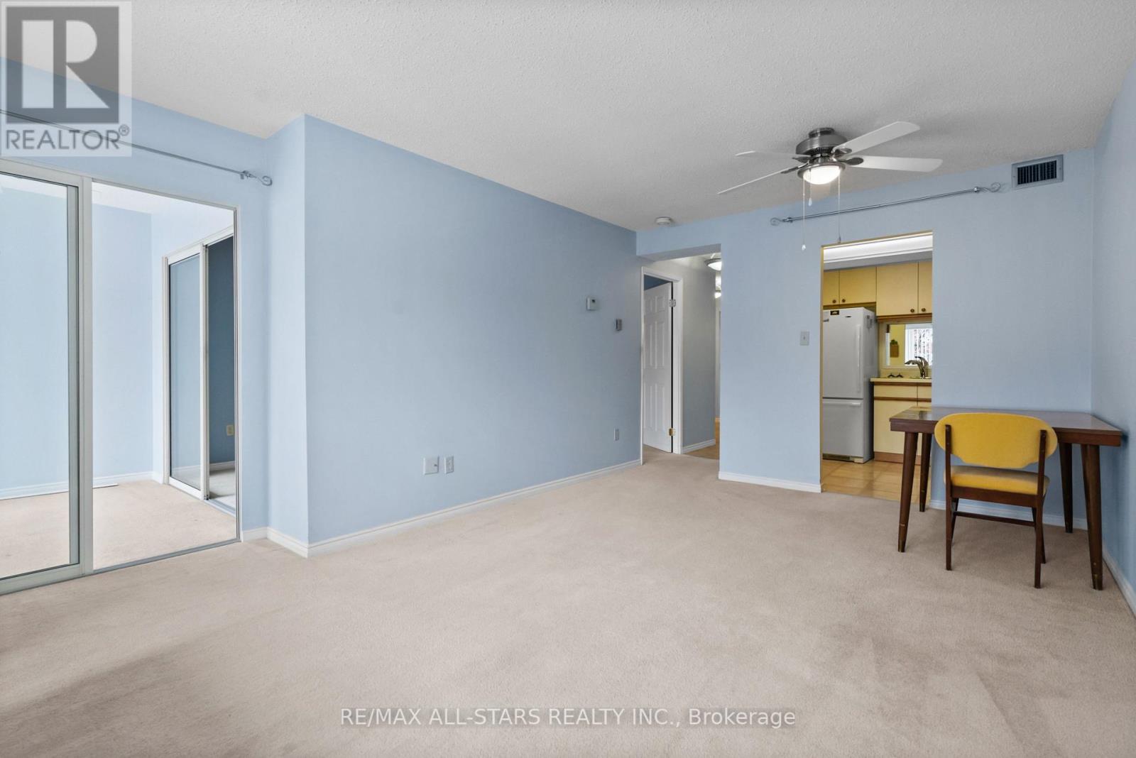 208 - 2 Heritage Way, Kawartha Lakes, Ontario  K9V 5P5 - Photo 8 - X12252780