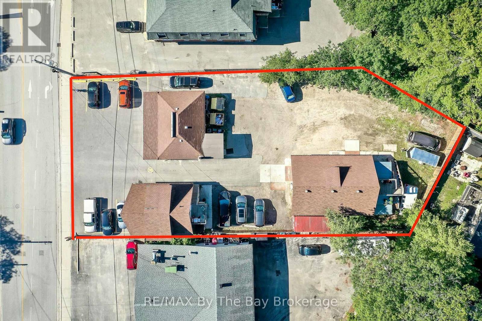 1232 Mosley Street, Wasaga Beach, Ontario  L9Z 2E5 - Photo 3 - S12252865