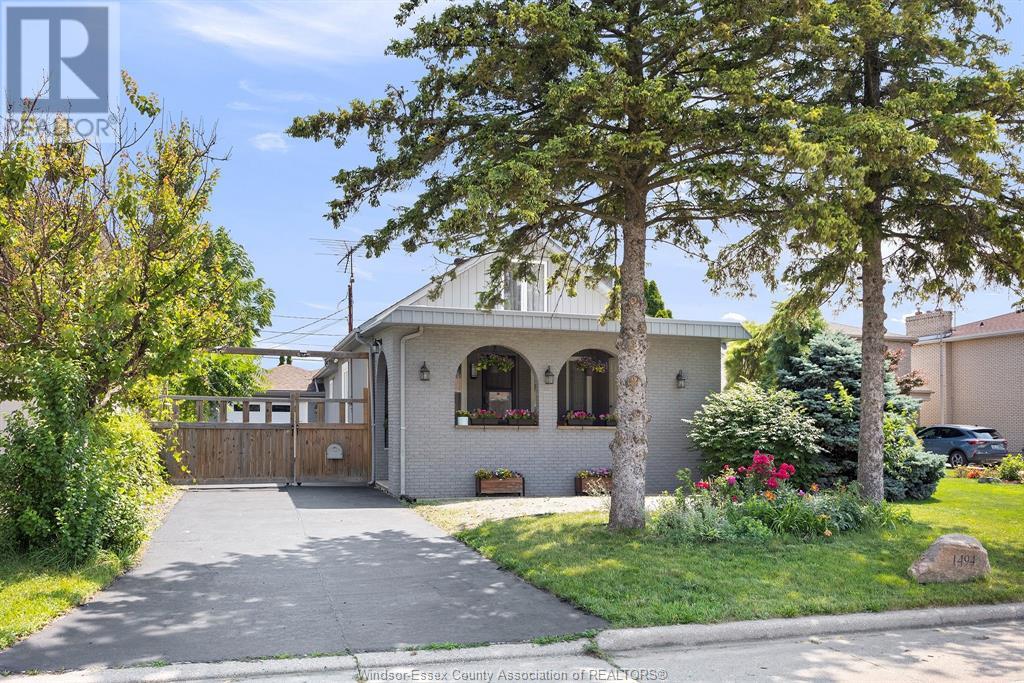MLS# 25016406: 1494 ST. PATRICK'S, Windsor, Canada