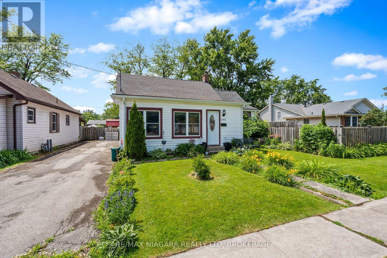 Property at 549 FERNDALE AVENUE image 4