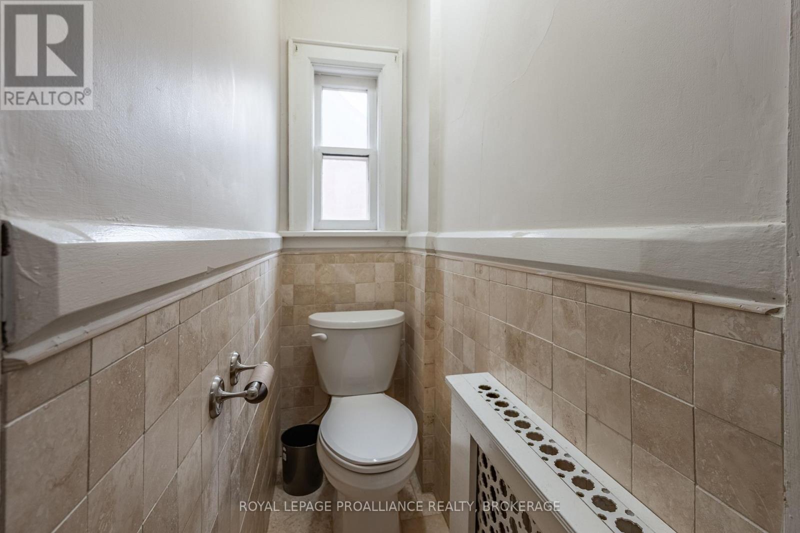 67 Mack Street, Kingston, Ontario  K7L 1N8 - Photo 24 - X12252913
