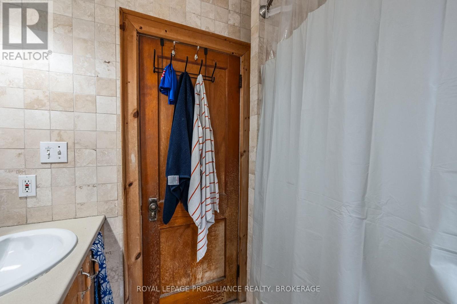 67 Mack Street, Kingston, Ontario  K7L 1N8 - Photo 30 - X12252913