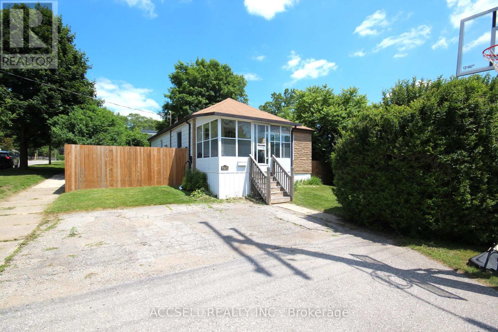 Property at 478 MCCORMICK BOULEVARD image 1