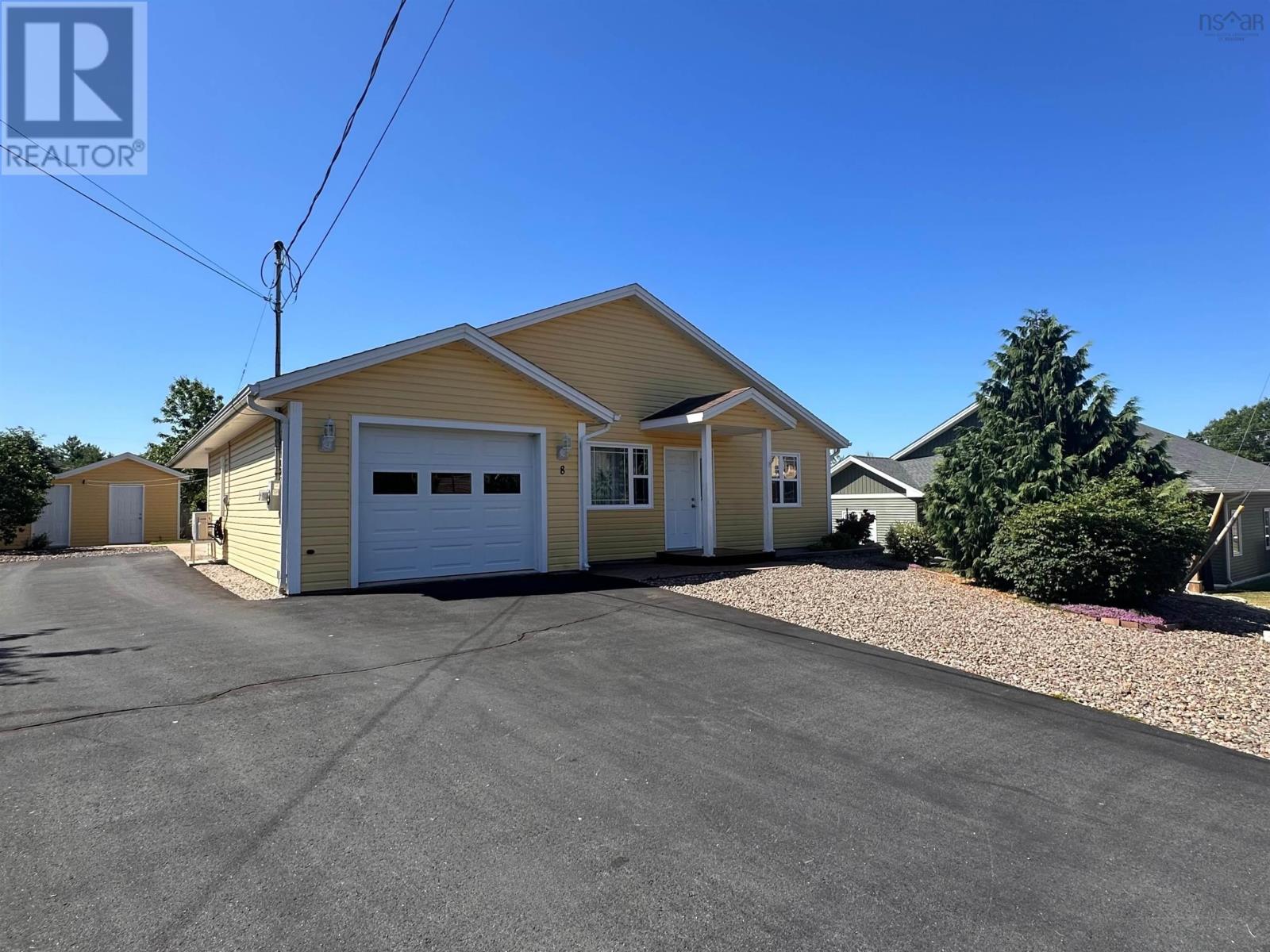 Property at 8 Dr Ernst Court image 1