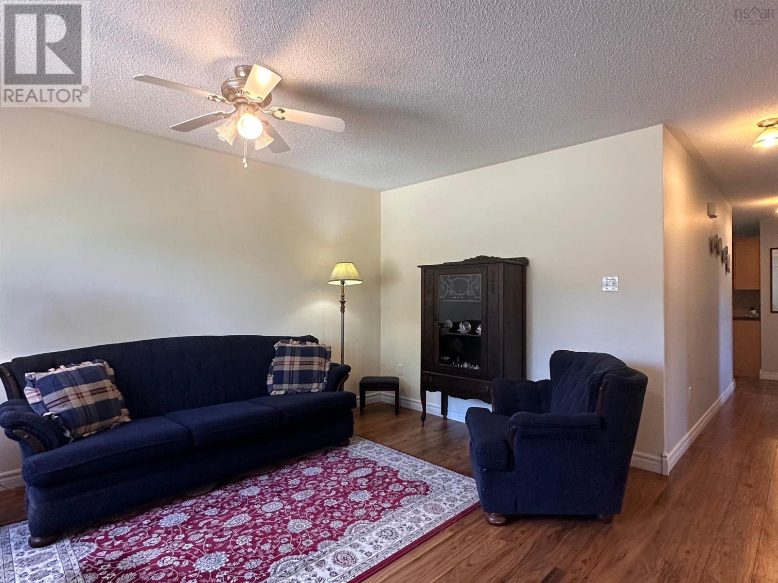 Property at 8 Dr Ernst Court image 4