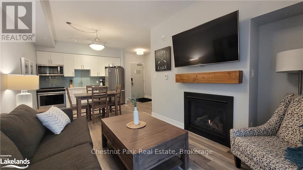330 - 25 Pen Lake Point Road, Huntsville, Ontario  P1H 1A9 - Photo 3 - X12252932