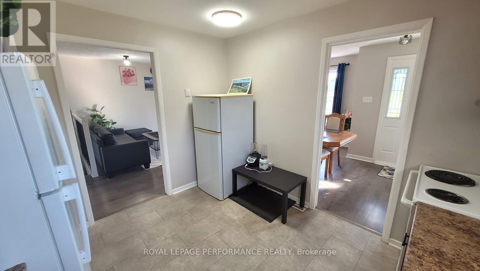 2261 Pitt Street, Cornwall, Ontario  K6K 1A4 - Photo 12 - X12252908