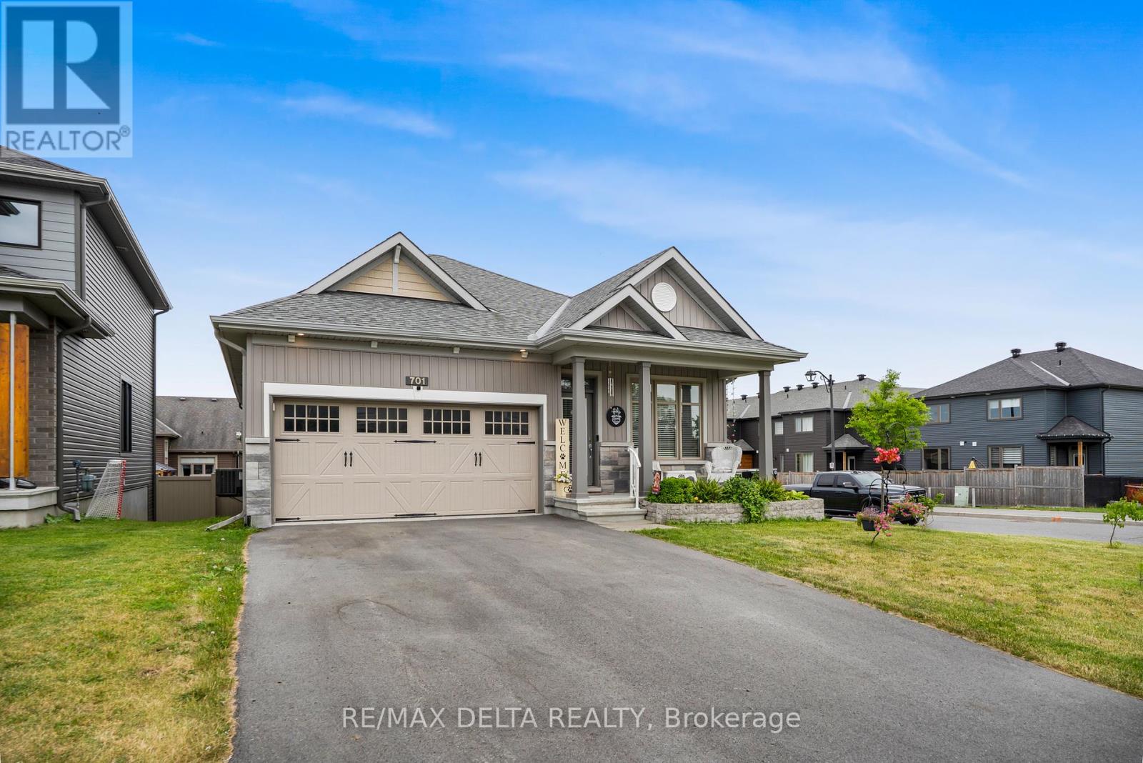 Property at 701 DU RIVAGE STREET NE image 1