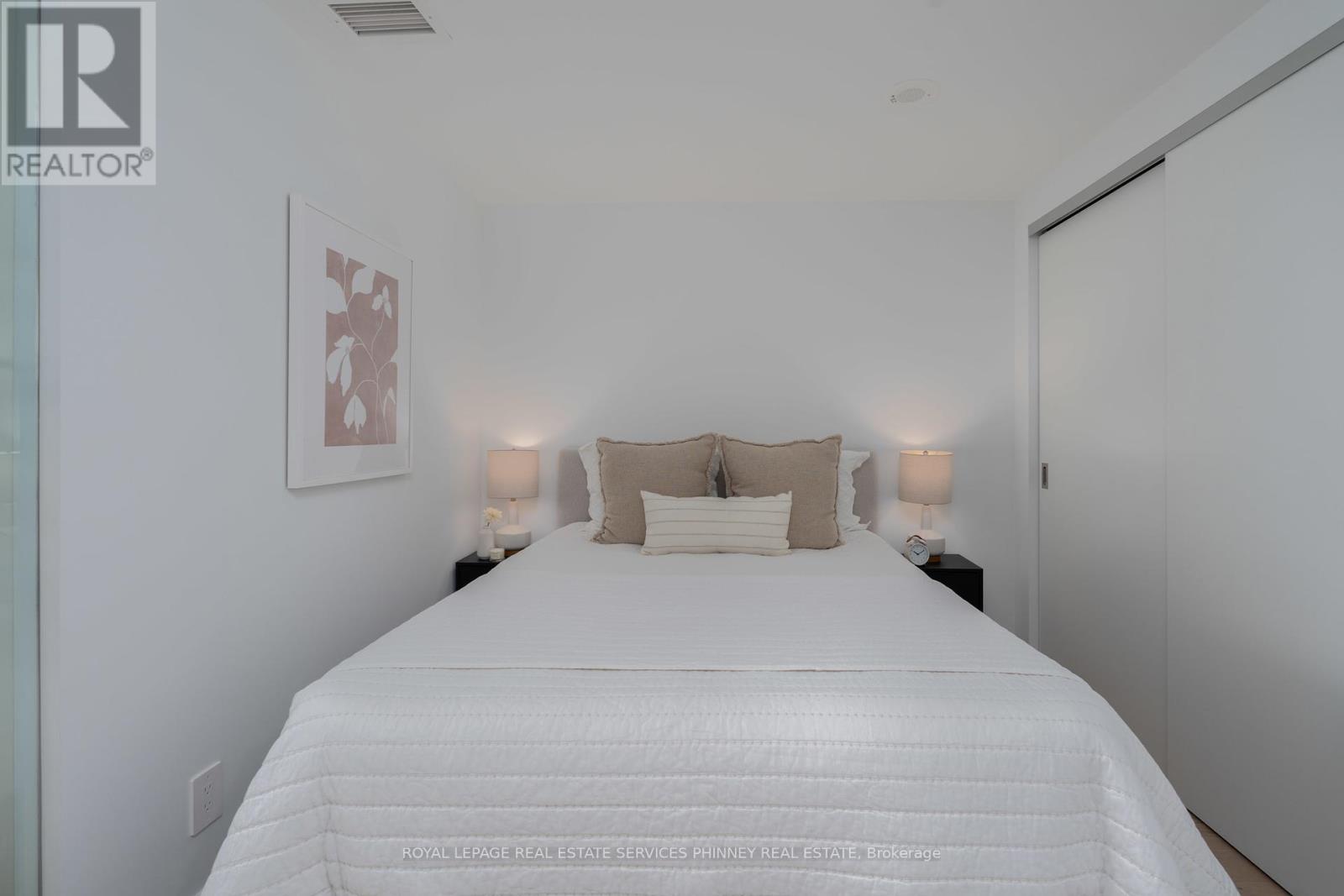 515 - 2720 Dundas Street W, Toronto, Ontario  M6P 0C3 - Photo 11 - W12197968